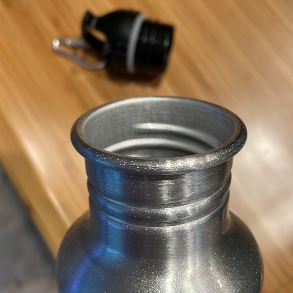 Jerry Leigh Disney Mickey water bottle - Picture 7 of 7